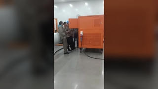 アンクラが使用する大型真空排気装置と全自動回収装置